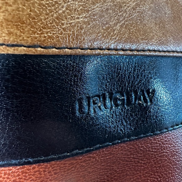 Vintage Uruguay Black Crossbody Bag with Multicolor Stripe Detail - Picture 3 of 6